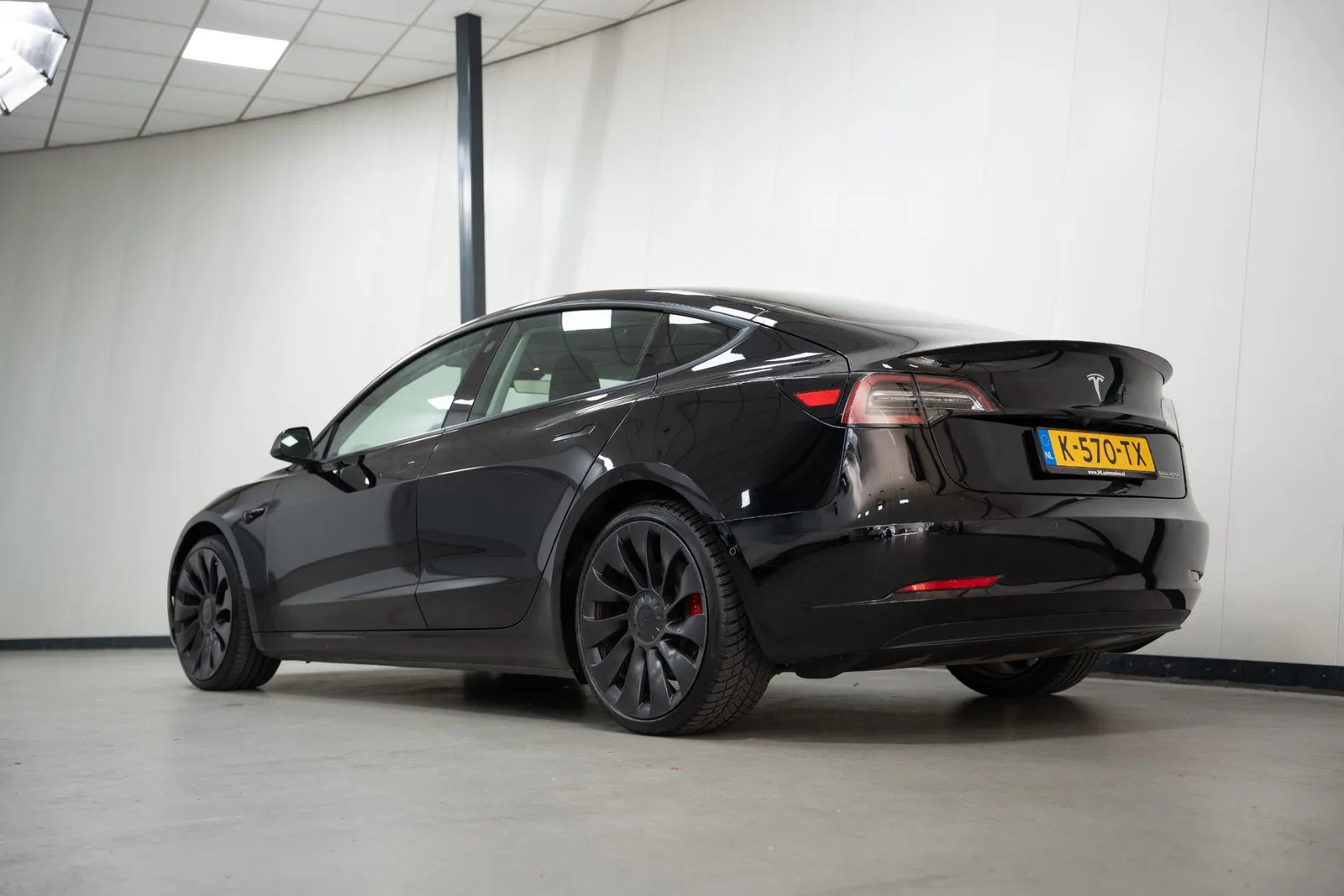 Tesla Model 3 (2021) — foto 1