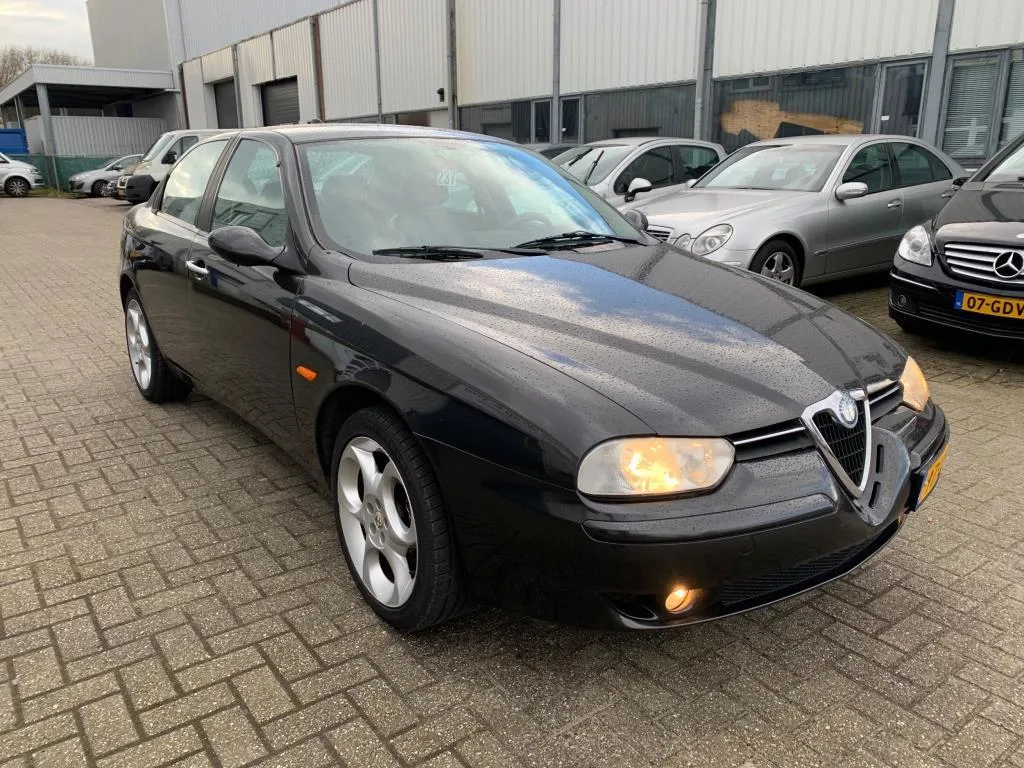 Alfa Romeo 156 (2003) — foto 1