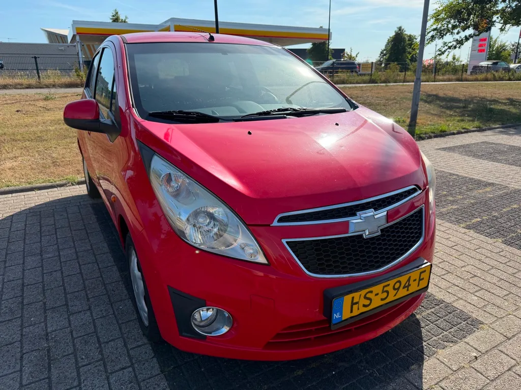 Chevrolet Spark (2010) — foto 1