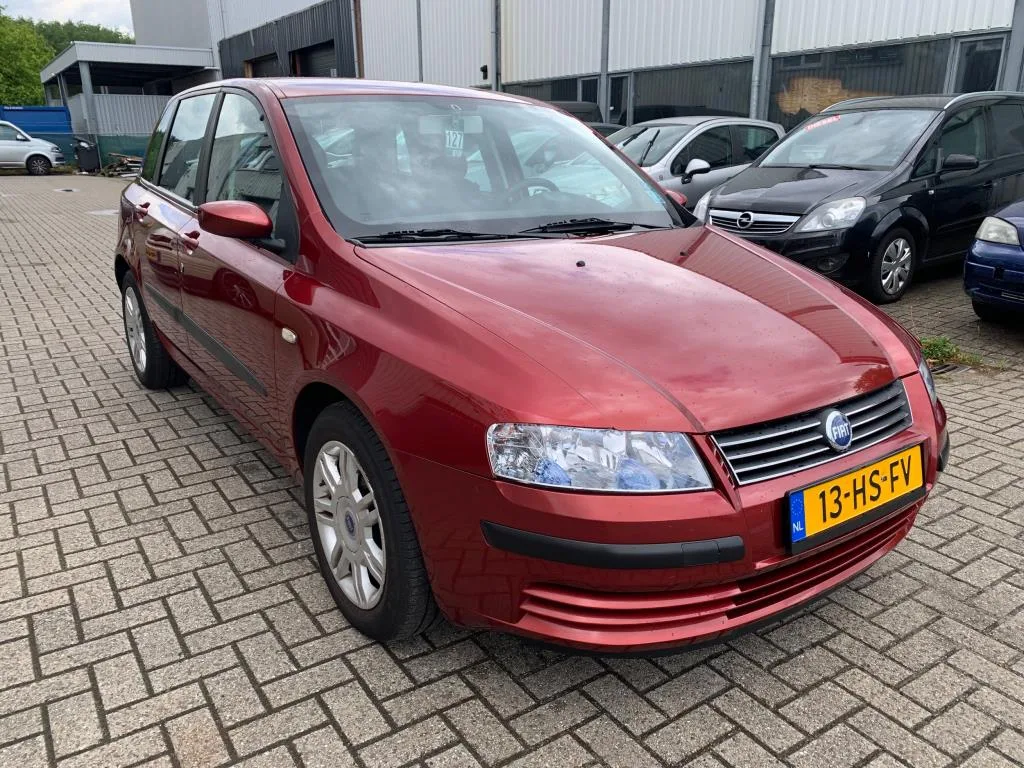 Fiat Stilo (2001) — foto 1