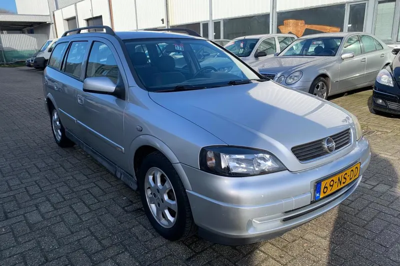Opel Astra (2004)