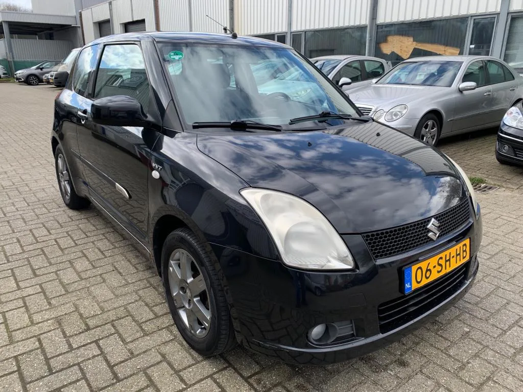 Suzuki Swift (2006) — foto 1