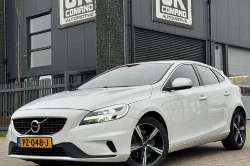 Volvo V40 (2017)
