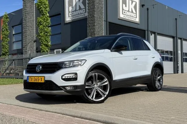 Volkswagen T-Roc (2018) — foto 1