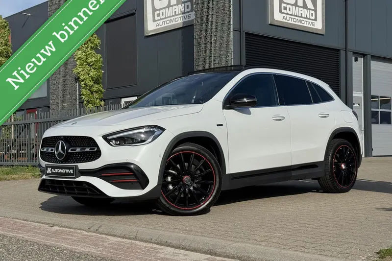 Mercedes-Benz GLA (2021)