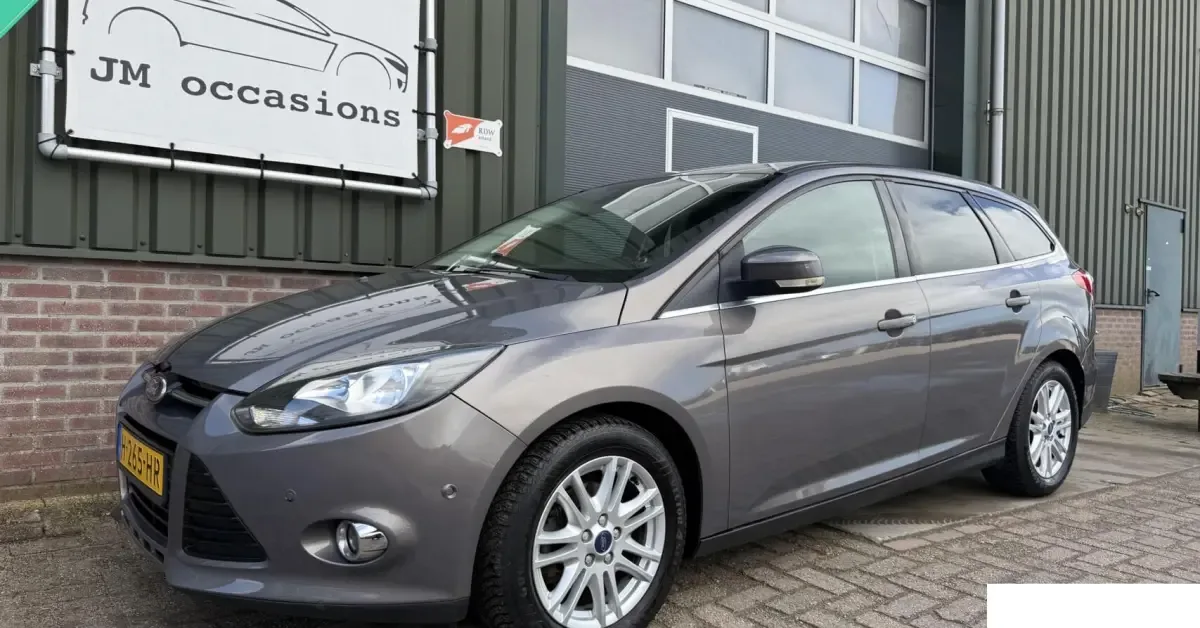 Ford Focus (2012) — foto 1
