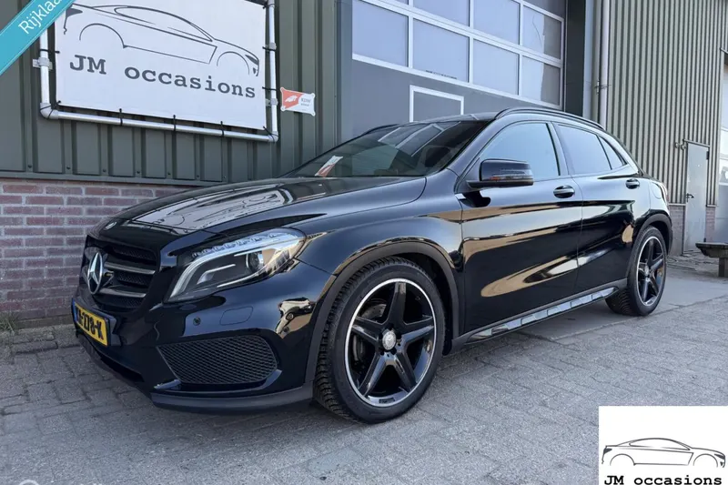 Mercedes-Benz GLA (2016)