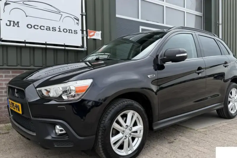 Mitsubishi ASX (2011)