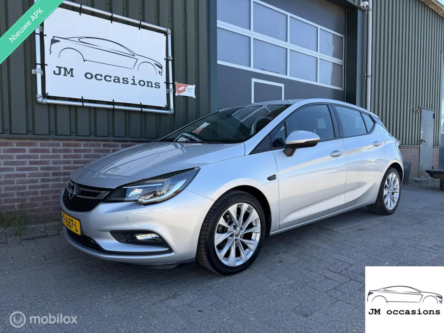 Opel Astra (2015) — foto 1