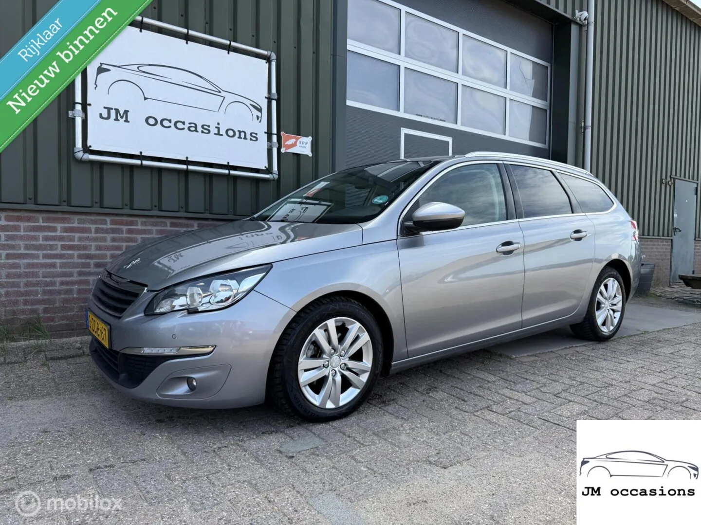Peugeot 308 (2014) — foto 1