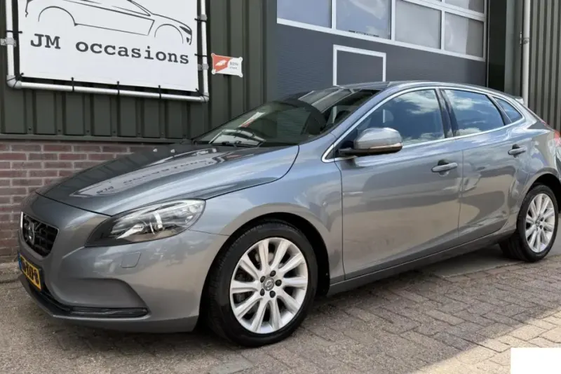 Volvo V40 (2015)