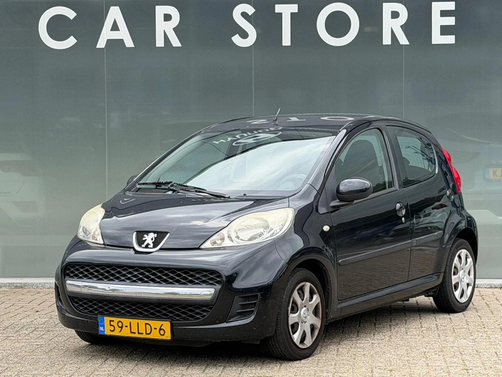 Peugeot 107 (2010) — foto 1