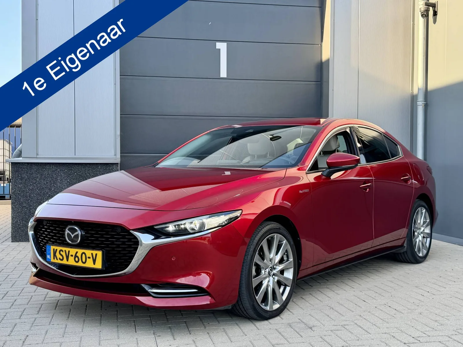 Mazda 3 (2020) — foto 1