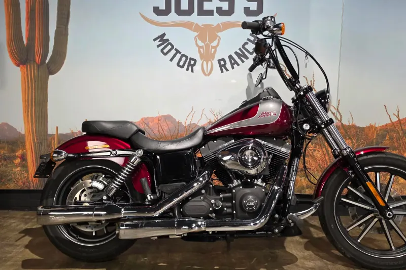 Harley-Davidson Dyna Street BOB (2015)