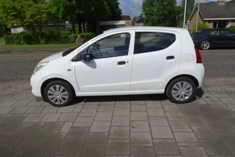 Suzuki Alto (2011)