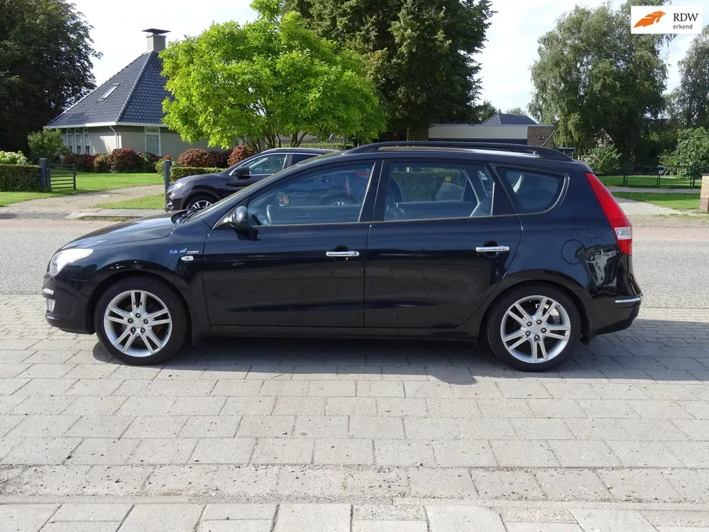 Hyundai i30 (2011) — foto 1