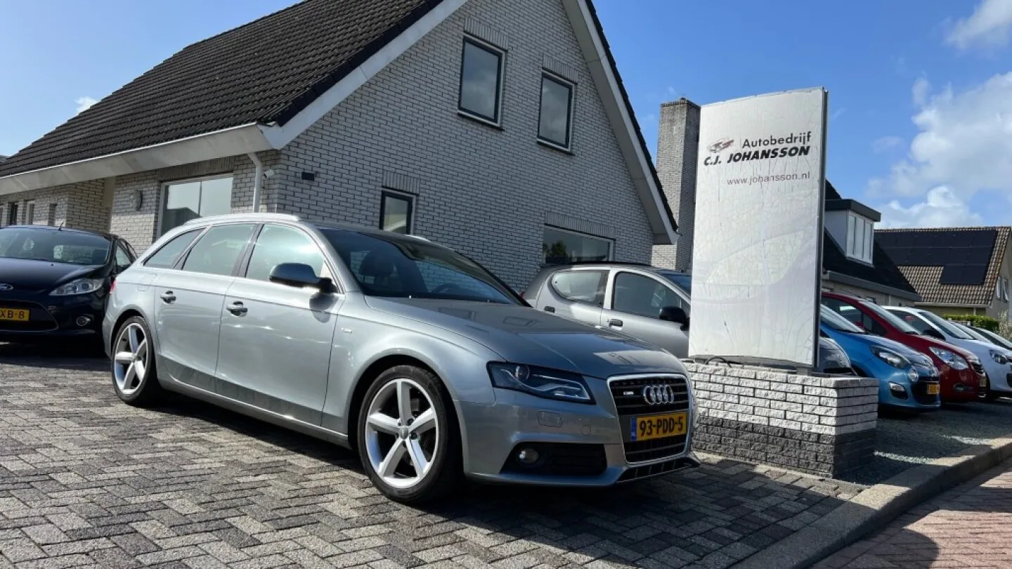 Audi A4 (2011) — foto 1