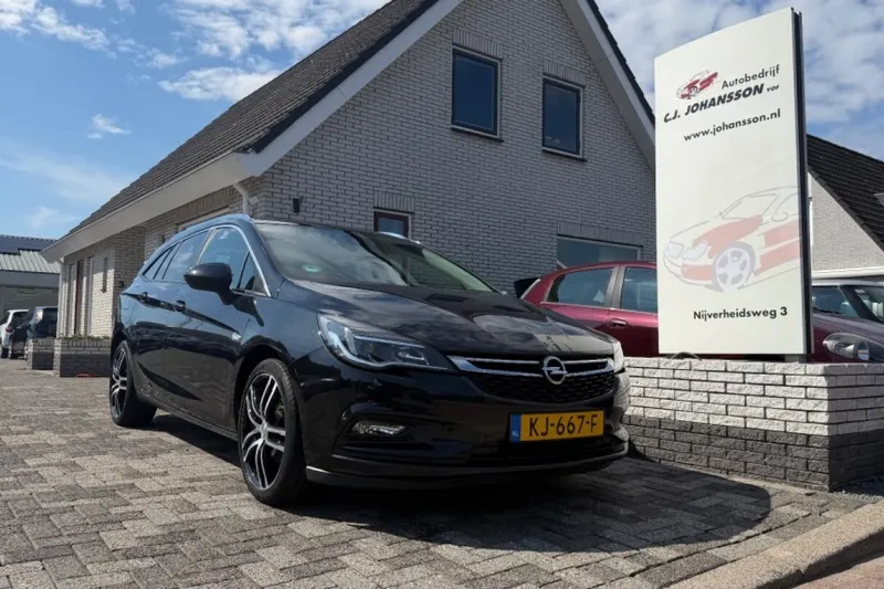 Opel Astra (2016)