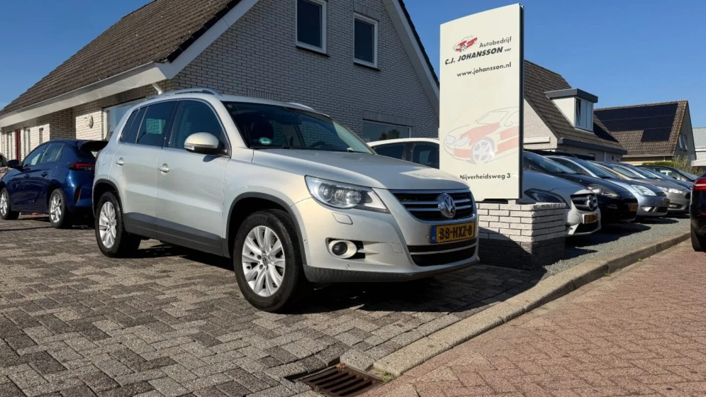 Volkswagen Tiguan (2009) — foto 1