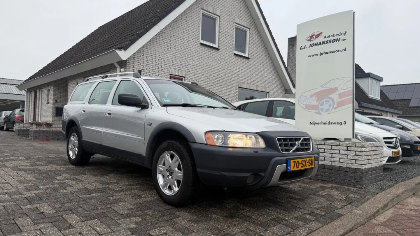Volvo XC70 (2006) — foto 1