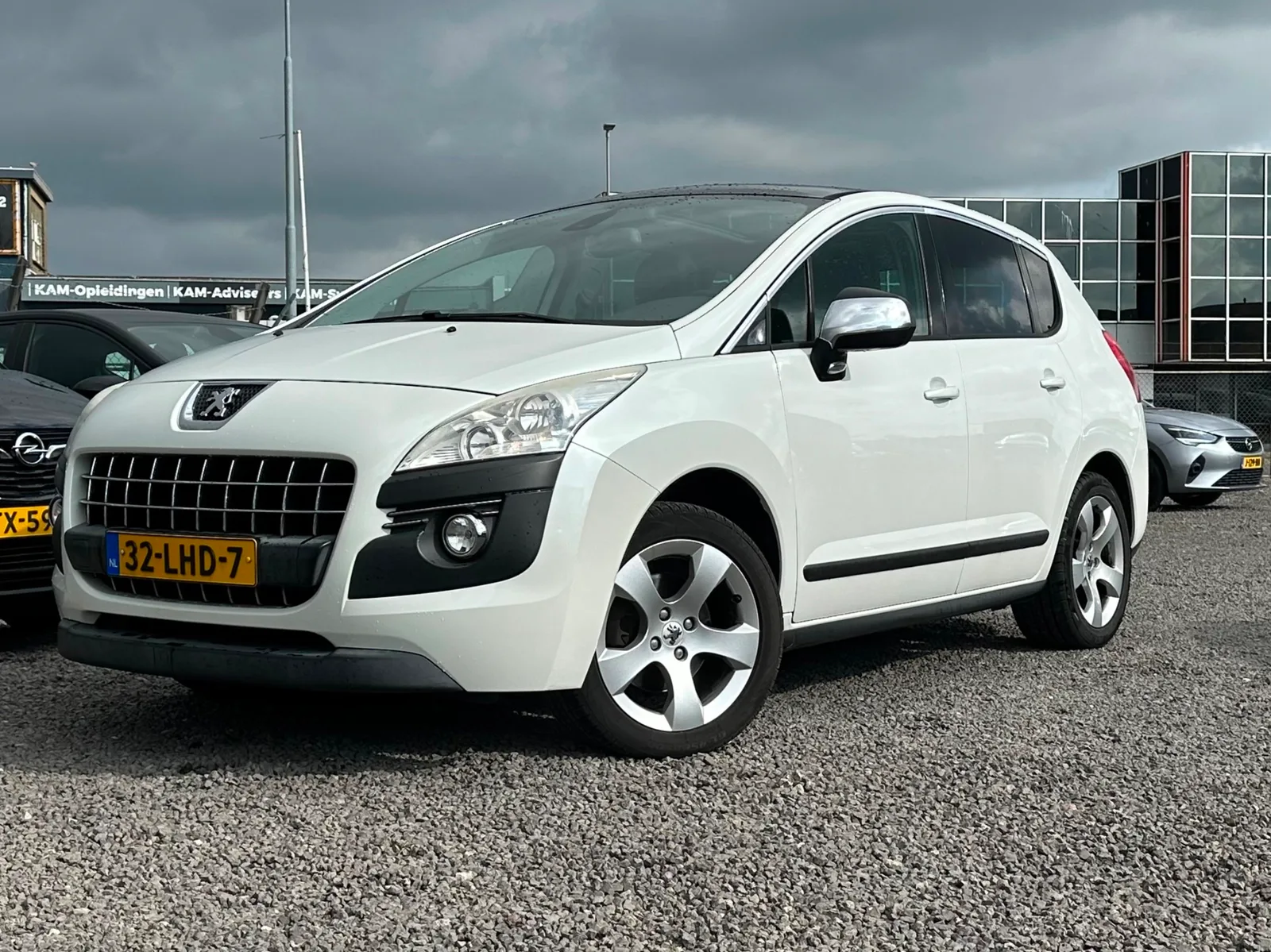Peugeot 3008 (2010) — foto 1