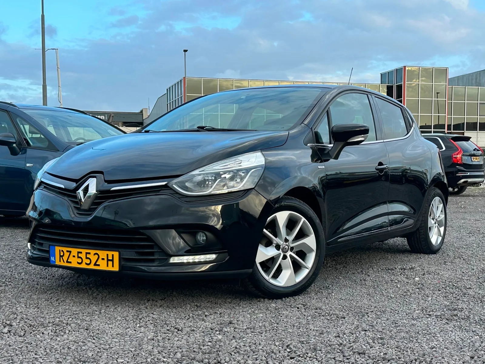 Renault Clio (2018) — foto 1