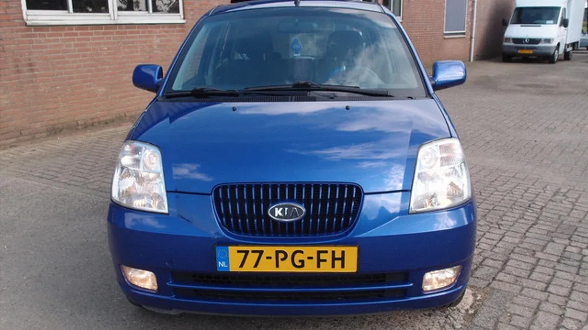 Kia Picanto (2004) — foto 1