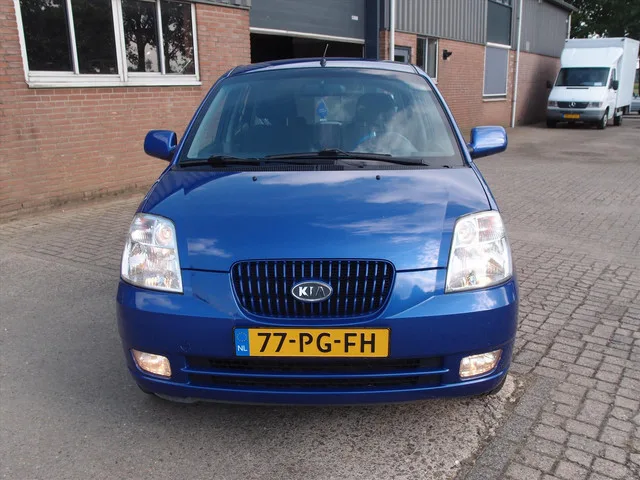 Kia Picanto (2004) — foto 1