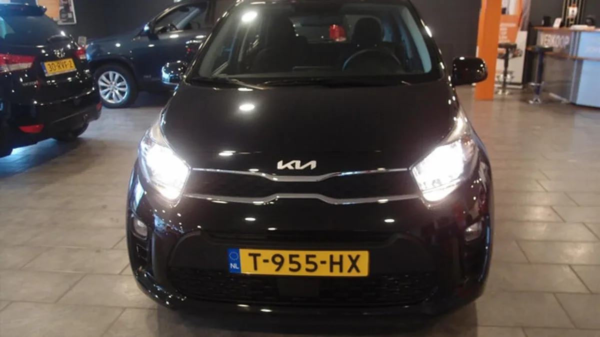 Kia Picanto (2023) — foto 1