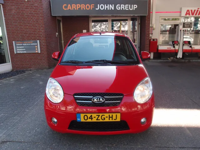 Kia Picanto (2008) — foto 1