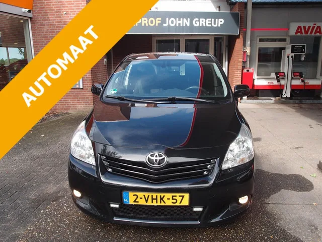 Toyota Verso (2010) — foto 1