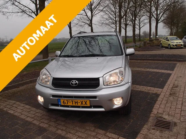 Toyota RAV4 (2004) — foto 1