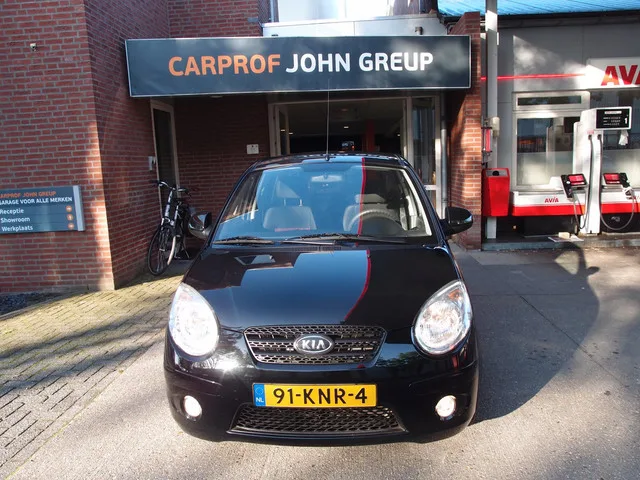 Kia Picanto (2010) — foto 1