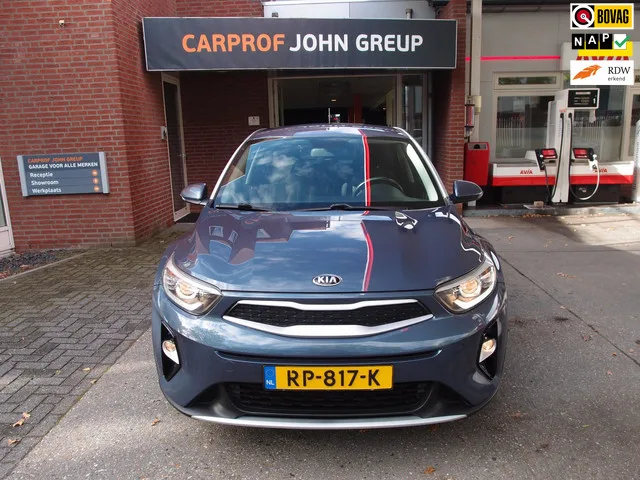 Kia Stonic (2018) — foto 1