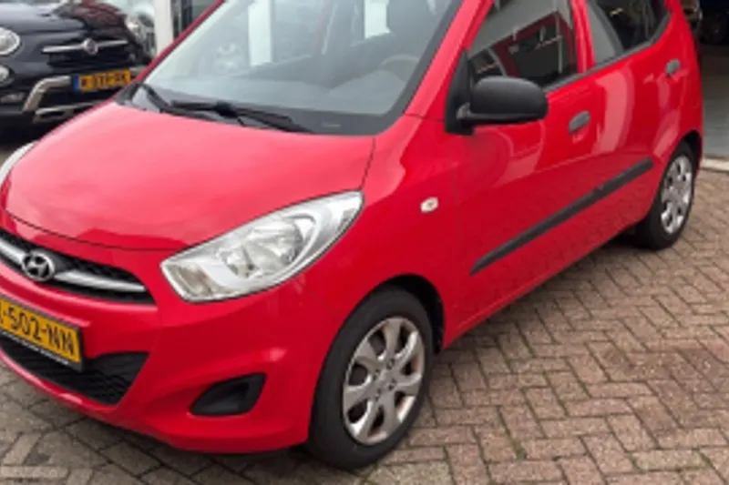 Hyundai i10 (2012)