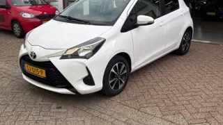 Toyota Yaris (2018) — foto 1