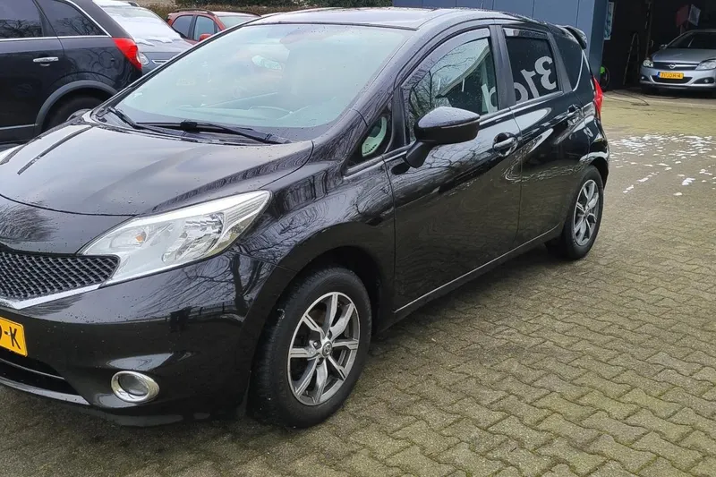 Nissan Note (2015)