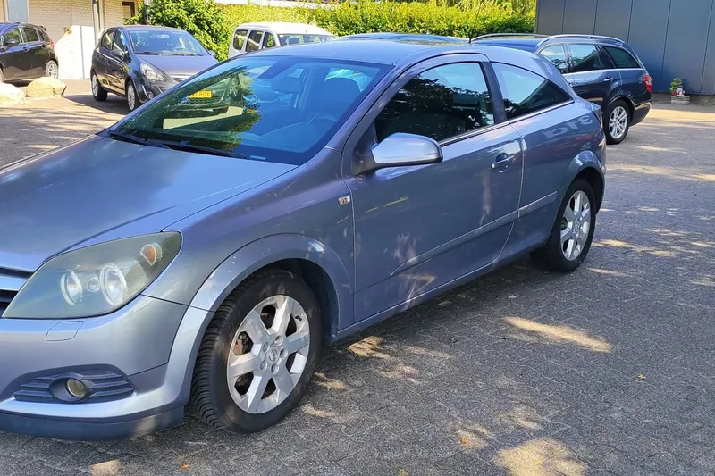 Opel Astra (2005)