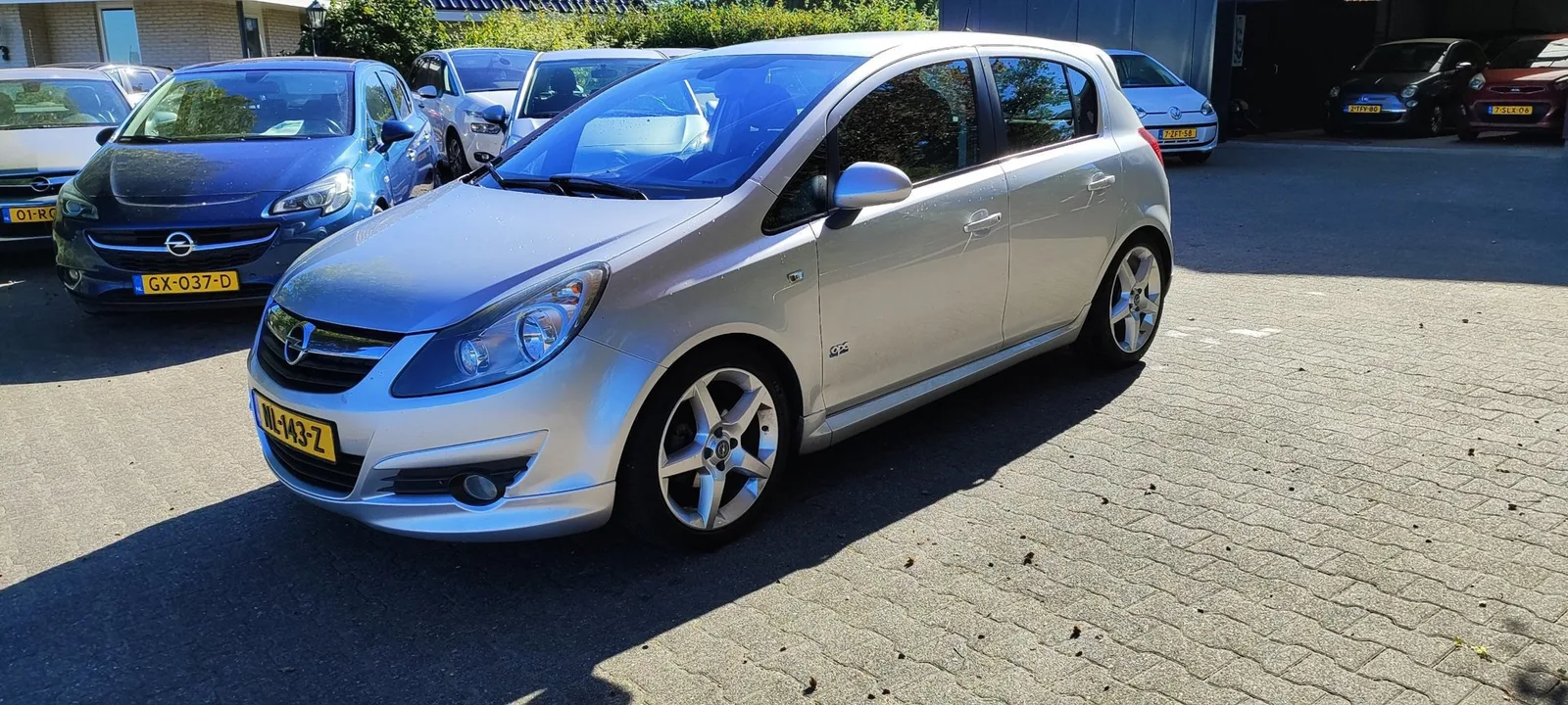 Opel Corsa (2010) — foto 1