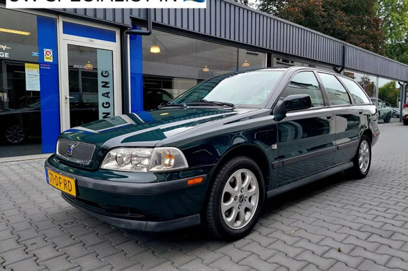 Volvo V40 (1999)