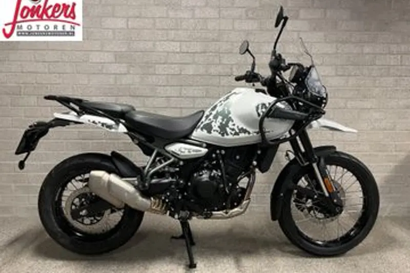 Royal Enfield Himalayan 450 (2026)
