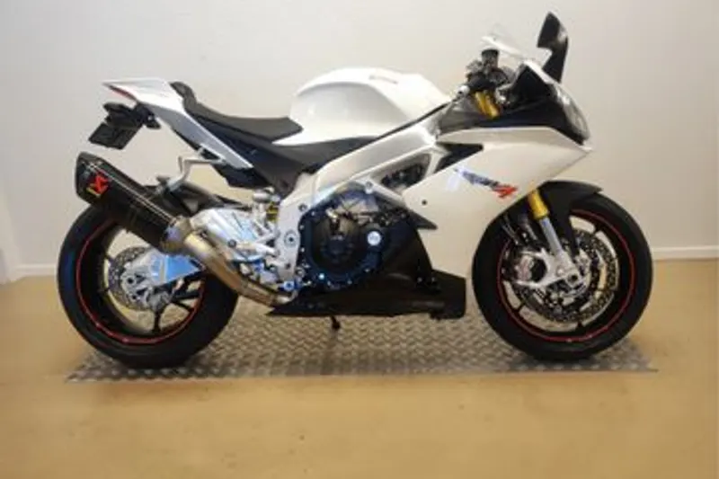 Aprilia RSV4 (2014)