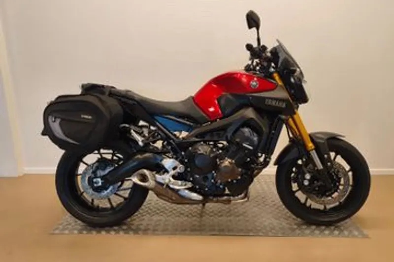 Yamaha MT-09 (2016)