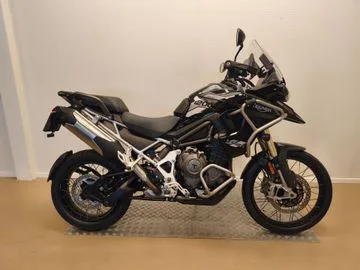 Triumph Tiger 1200 (2022) — foto 1