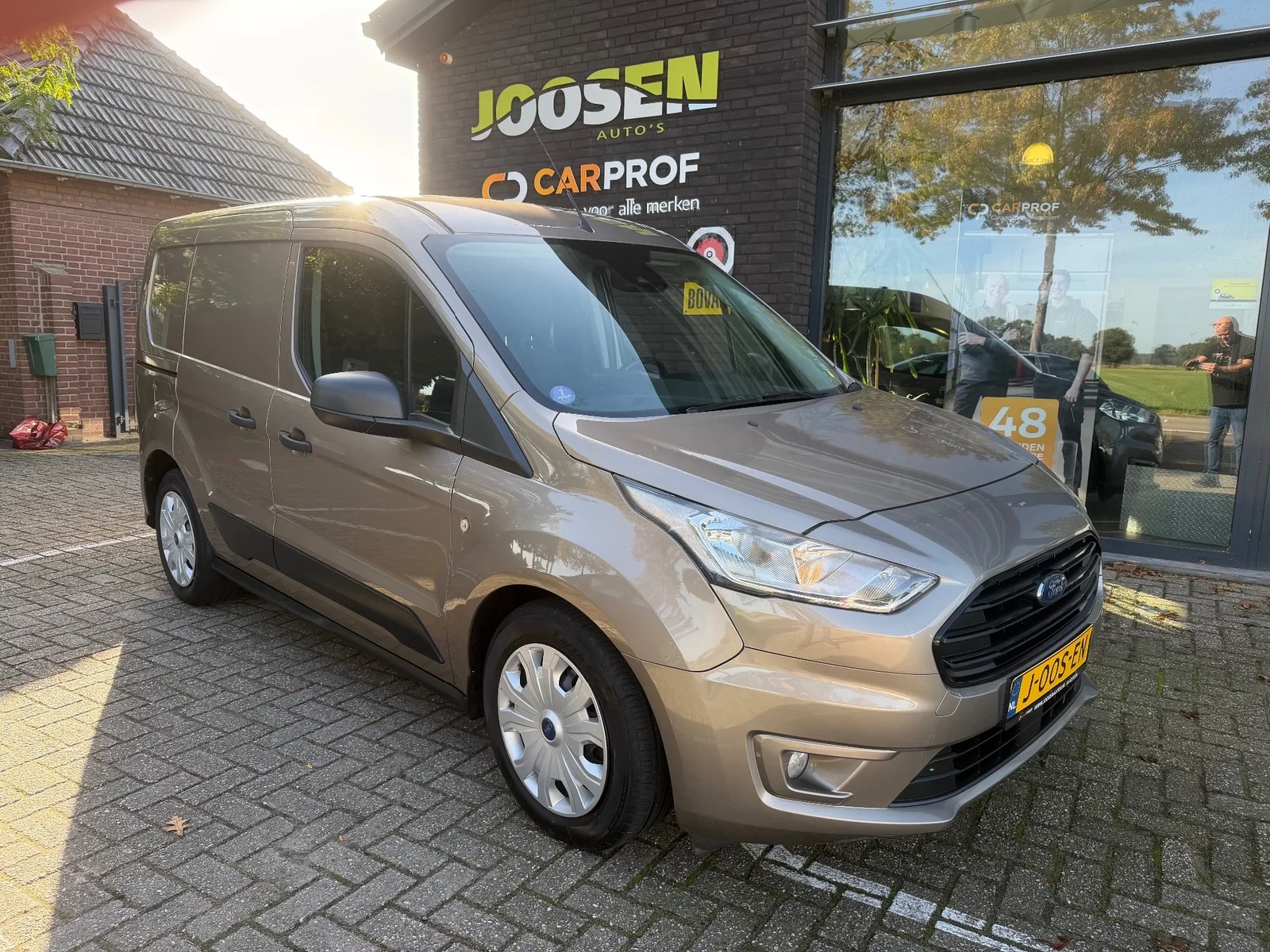 Ford Transit Connect (2019) — foto 1