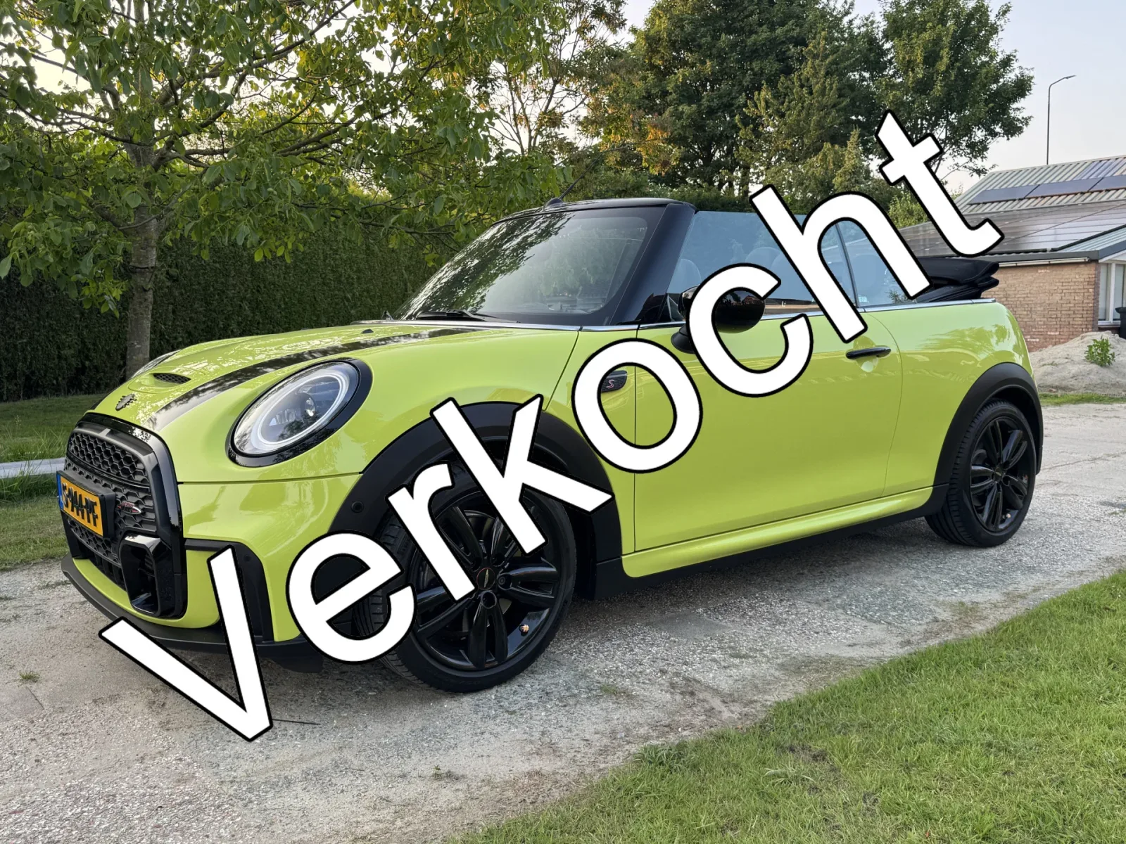 MINI Cabrio (2022) — foto 1