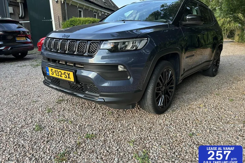 Jeep Compass (2023)