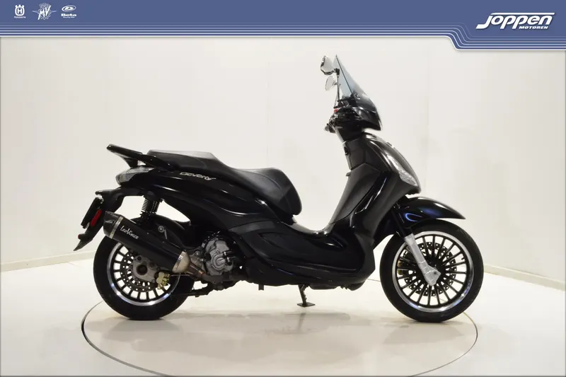 Piaggio Beverly 300 (2018)