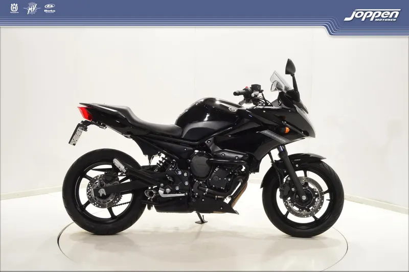 Yamaha XJ6 (2013)
