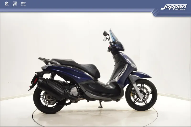 Piaggio Beverly 350 Sport (2020)